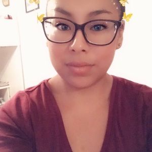 Meet your Posher, Ana